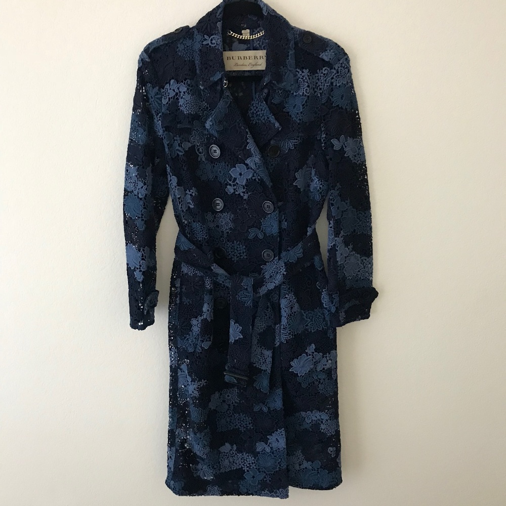 SOLD “LIKE NEW"AUTHENTIC BURBERRY LACE TRENCH COAT
